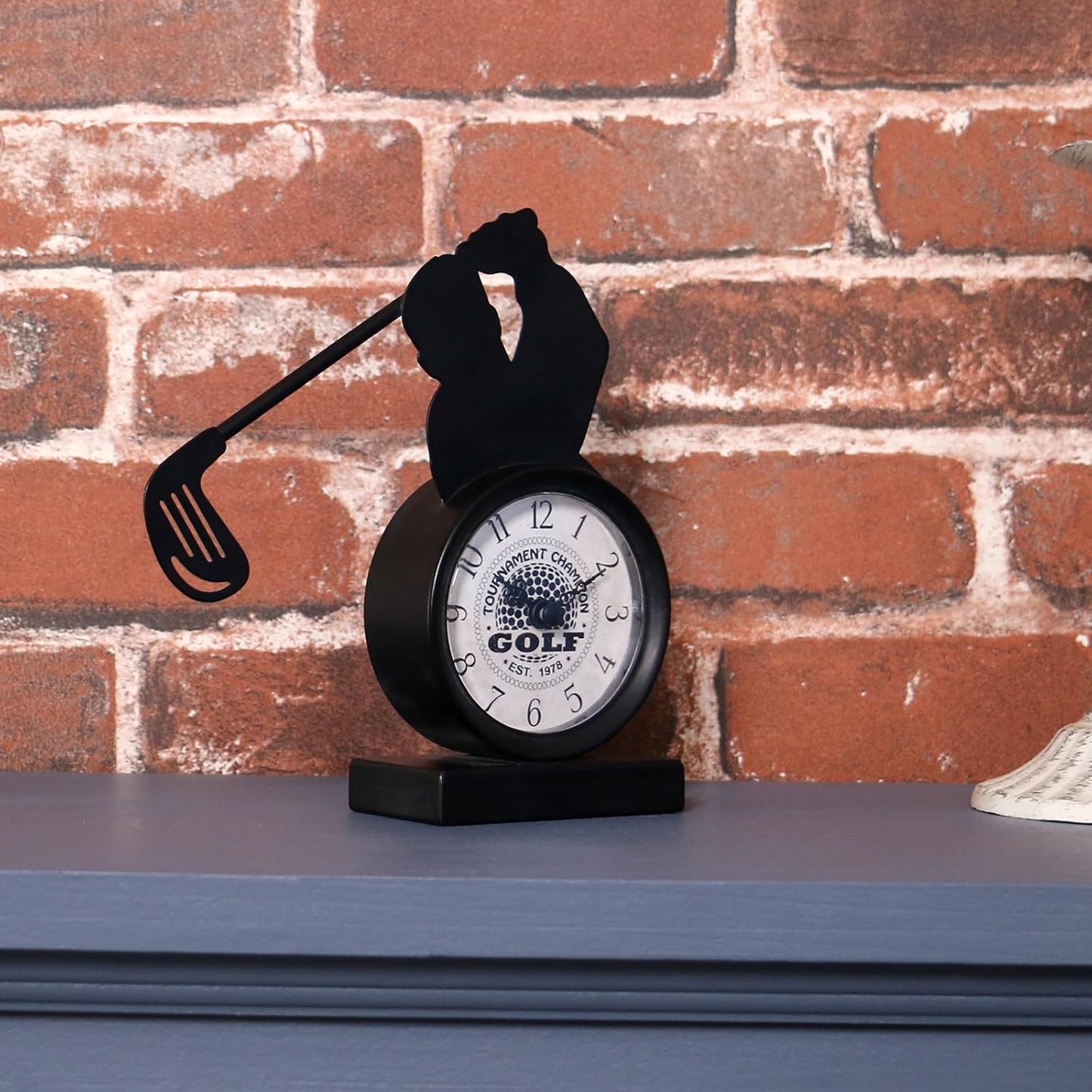 Golf Gifts for Men Dad Women Brother Bosses Golf Clubs Desk Clock Cool Desk Accessories for Coworkers Golfer Fans Souvenir Novelty Event Golf Office Decor Golfer Gadgets Unique Funny Stuff