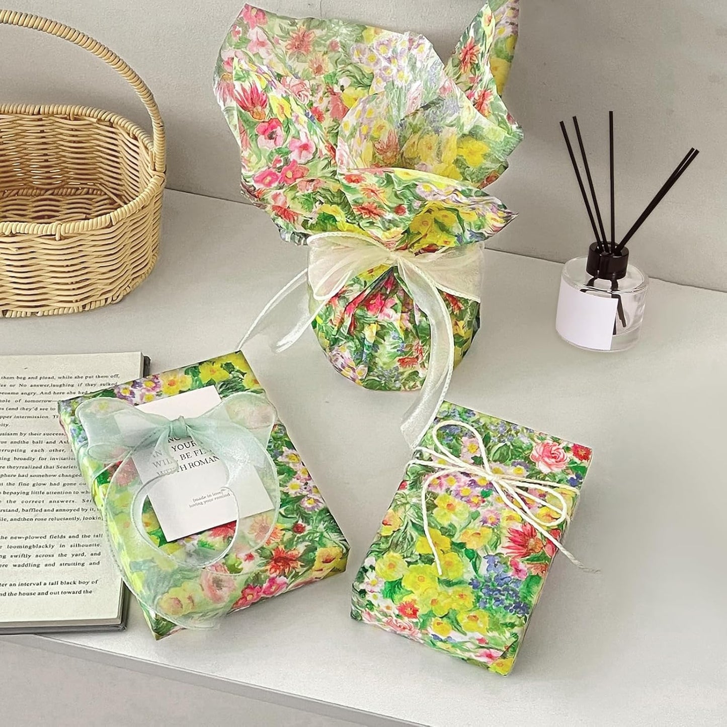 100 Sheets Oil Painting Style Floral Tissue Paper with Stickers,20x14 Inch Botanical Gift Wrapping Paper for Birthday, Wedding, Baby Shower, Bridal Shower, DIY Crafts and Party Favors